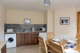 Дома для отпуска W8 Village Manorhamilton The Lake sleeps 6-19