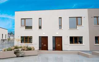 Дома для отпуска W8 Village Manorhamilton The Glen sleeps 6-11