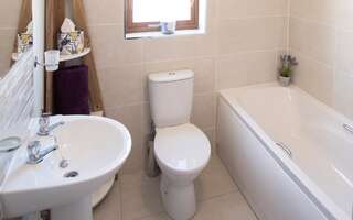 Дома для отпуска W8 Village Manorhamilton The Glen sleeps 6-20